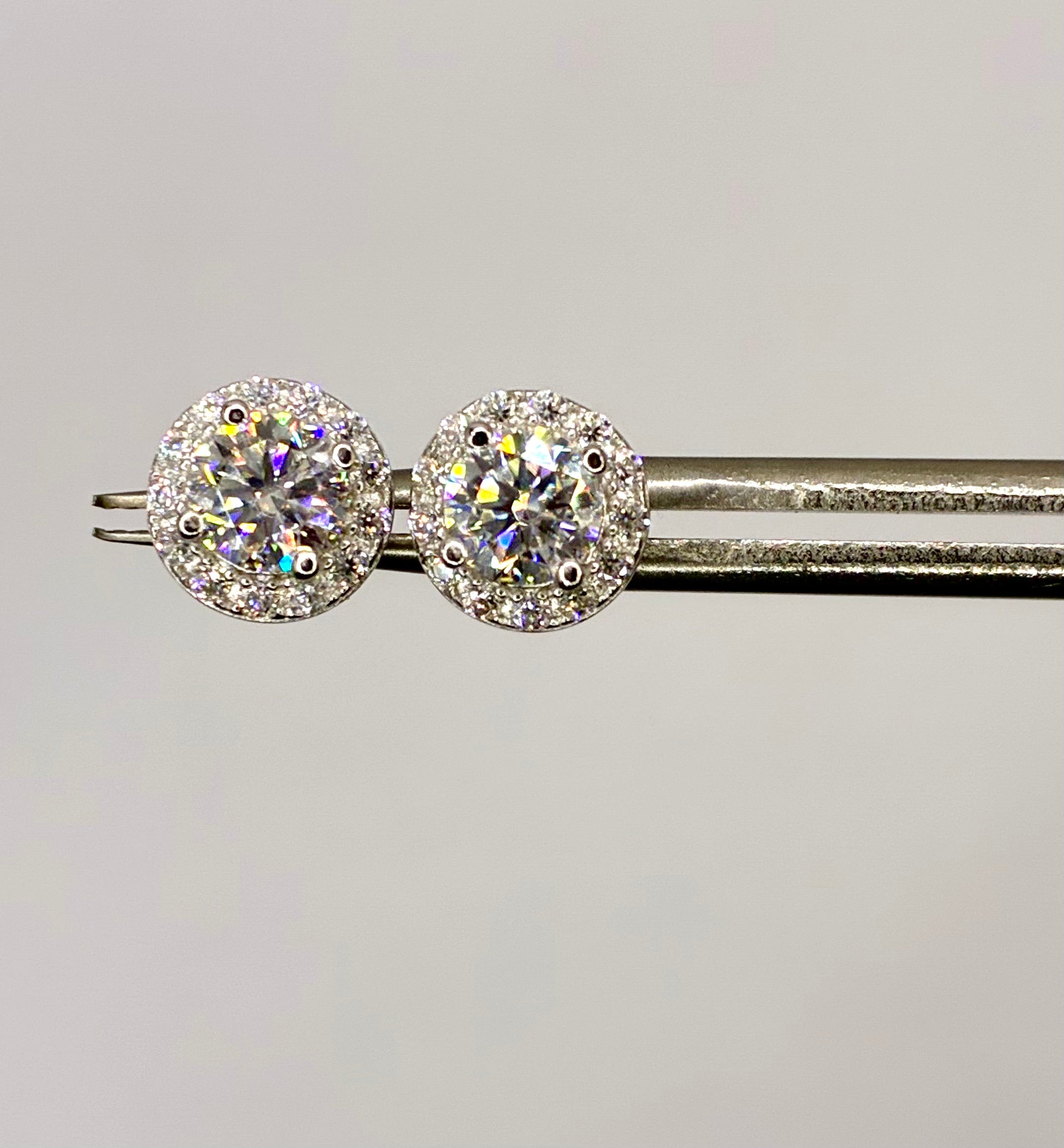 Aretes moissanita