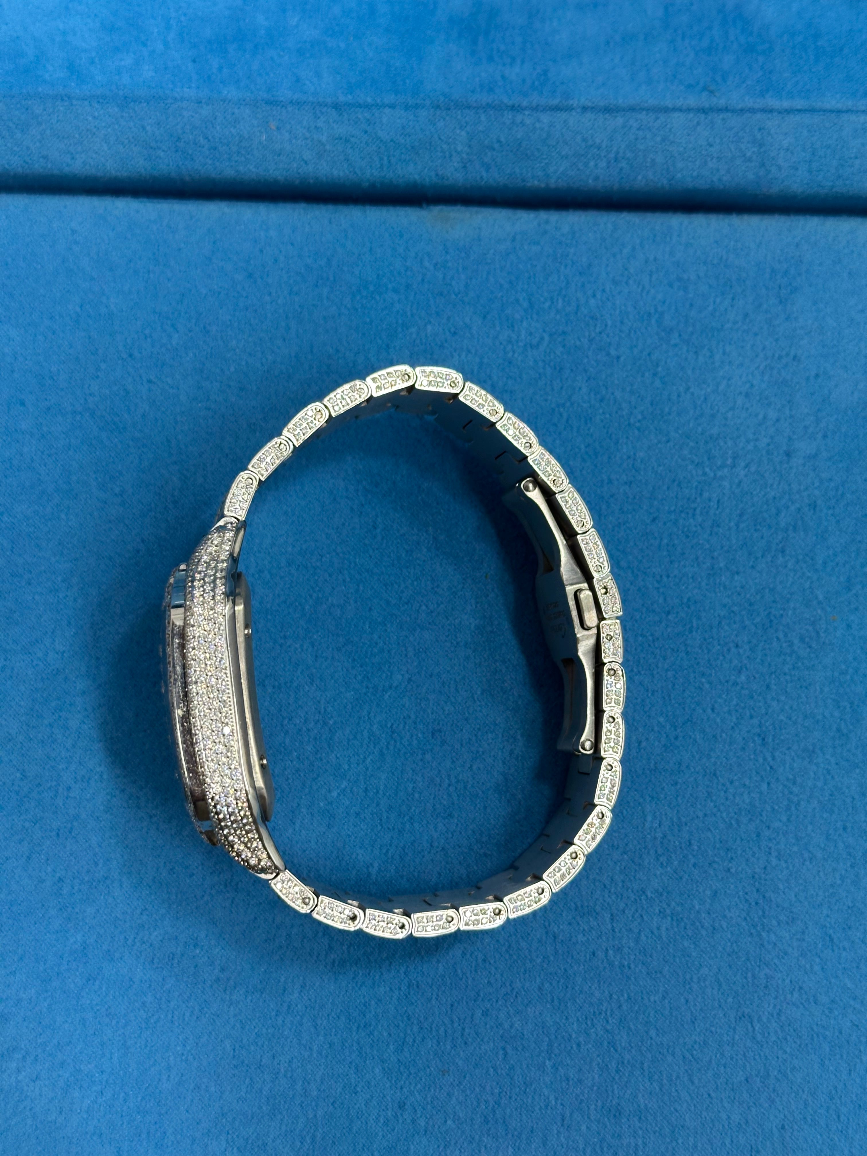 Iced out cartier moissanita