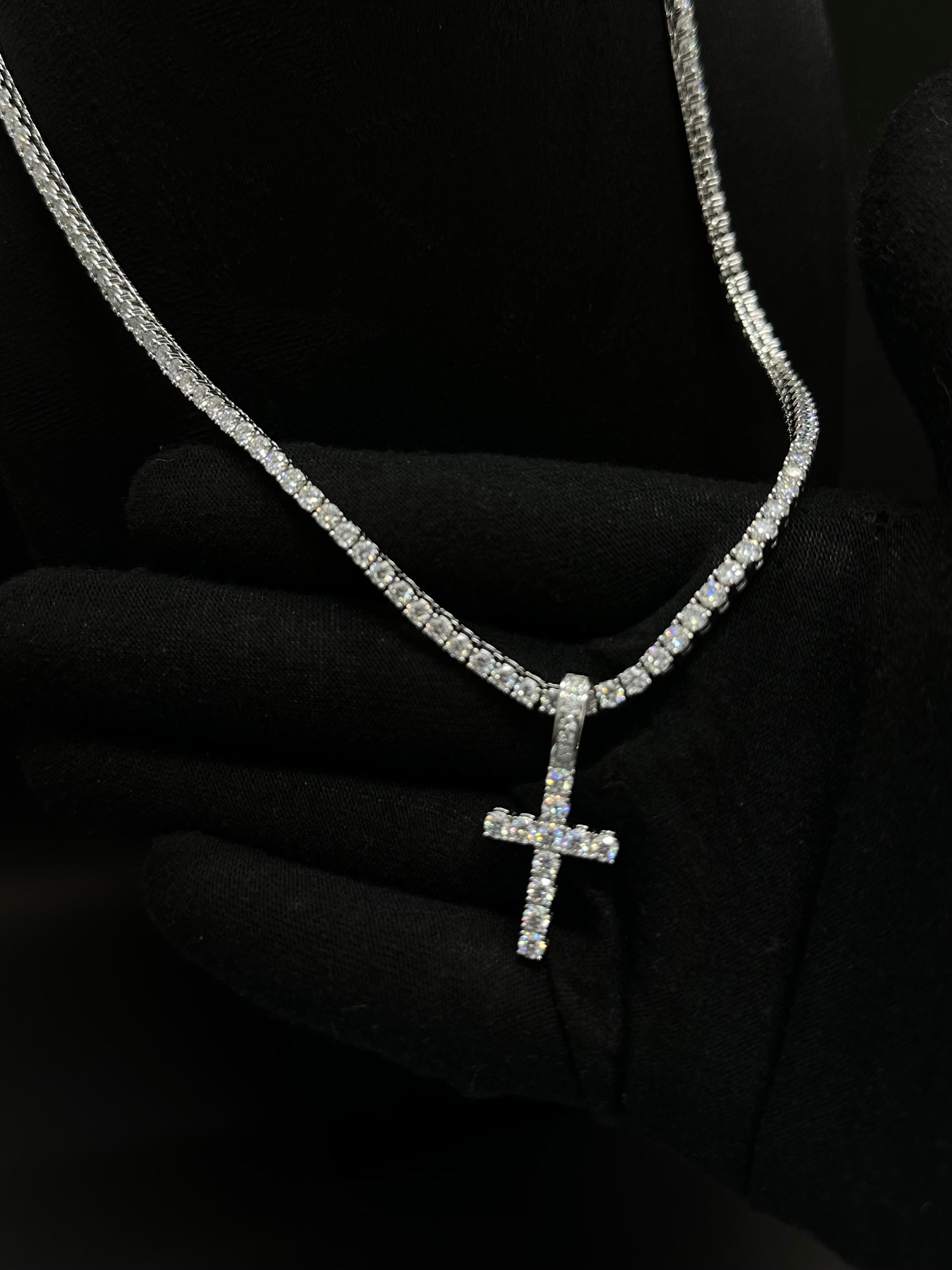 Cadena tennis con dije cruz